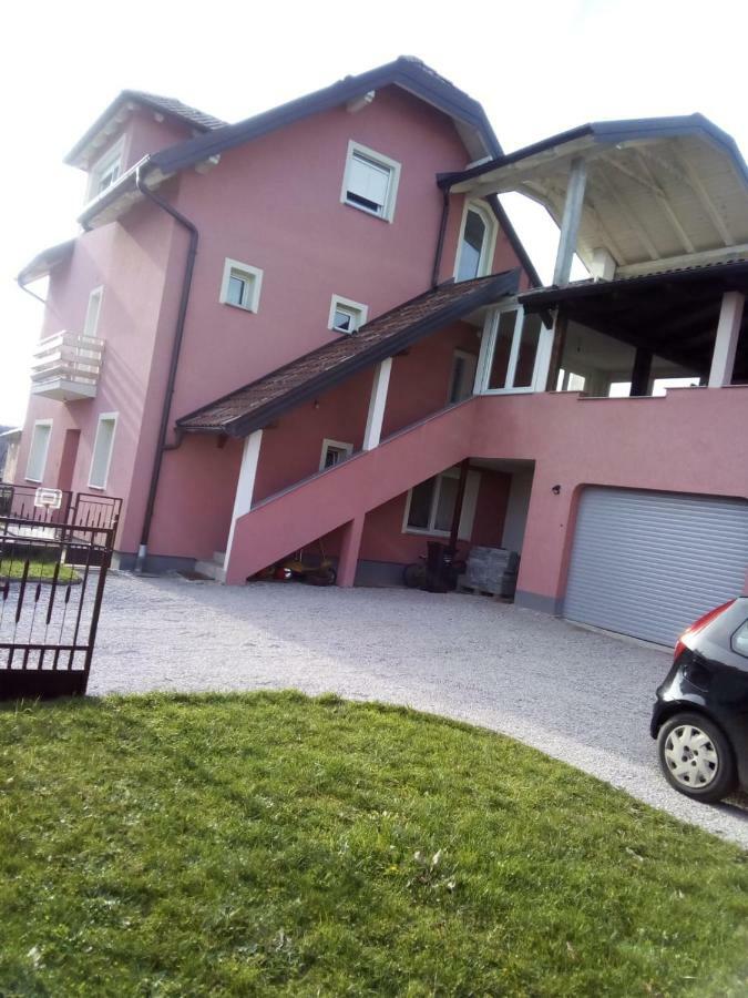 Studio Apartman Zagreb Horvati Rakov Potok Exteriör bild