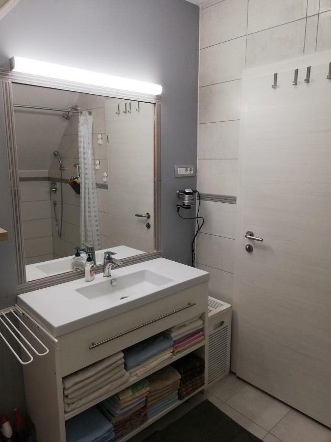 Studio Apartman Zagreb Horvati Rakov Potok Exteriör bild